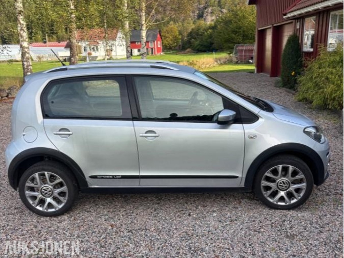 2014 Volkswagen UP! 1.0, 100500km, S+V dekk, God servicehistorikk