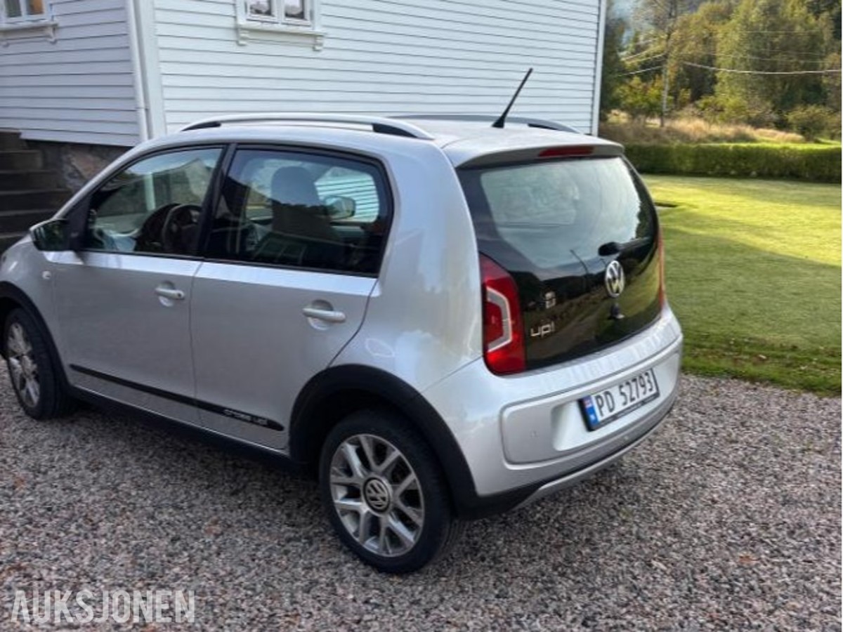 2014 Volkswagen UP! 1.0, 100500km, S+V dekk, God servicehistorikk