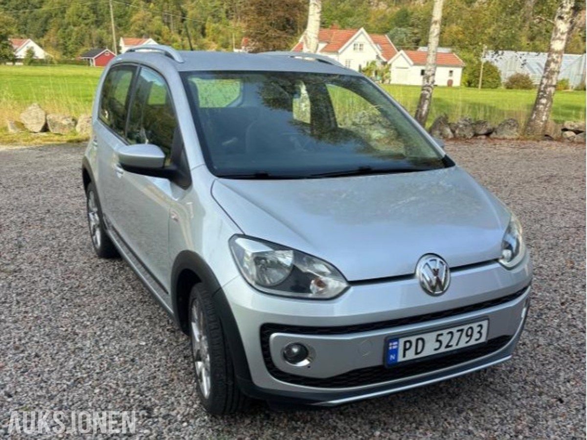 2014 Volkswagen UP! 1.0, 100500km, S+V dekk, God servicehistorikk