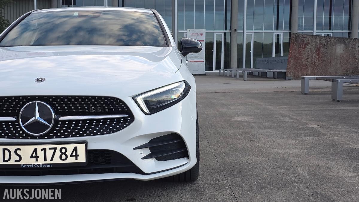 2020 Mercedes-Benz A250e, AMG-Line, Adaptiv cruisekontroll, Ryggekamera