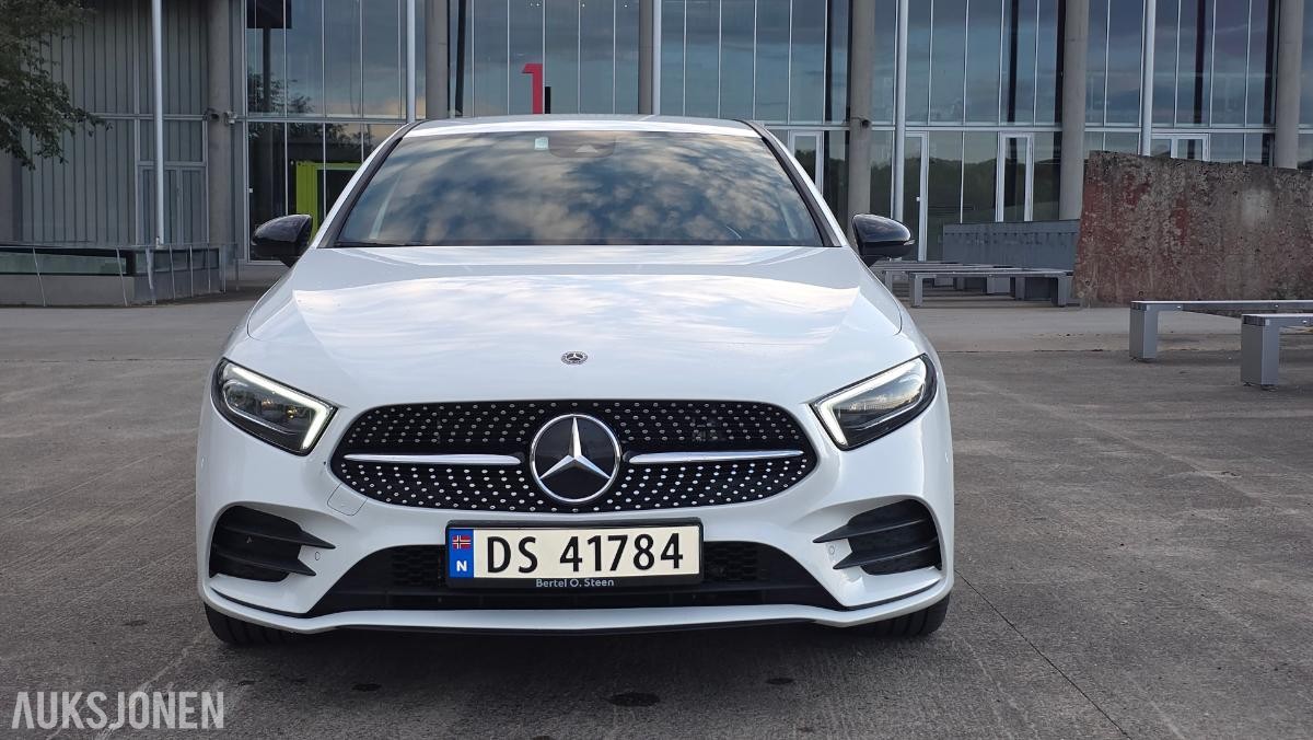2020 Mercedes-Benz A250e, AMG-Line, Adaptiv cruisekontroll, Ryggekamera