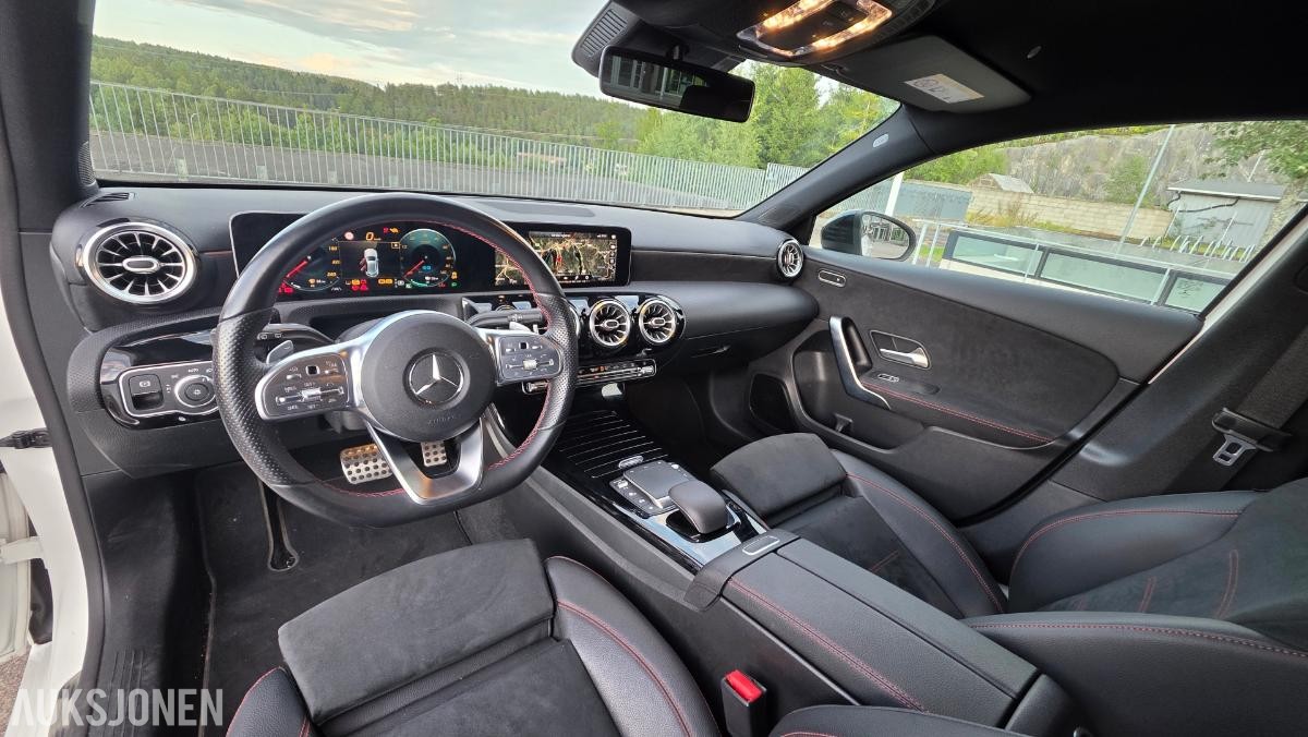 2020 Mercedes-Benz A250e, AMG-Line, Adaptiv cruisekontroll, Ryggekamera