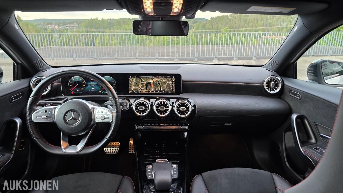 2020 Mercedes-Benz A250e, AMG-Line, Adaptiv cruisekontroll, Ryggekamera