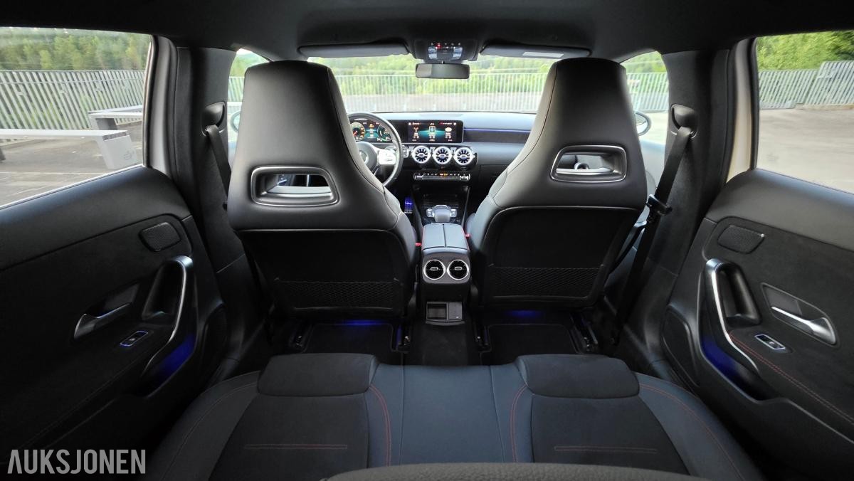 2020 Mercedes-Benz A250e, AMG-Line, Adaptiv cruisekontroll, Ryggekamera