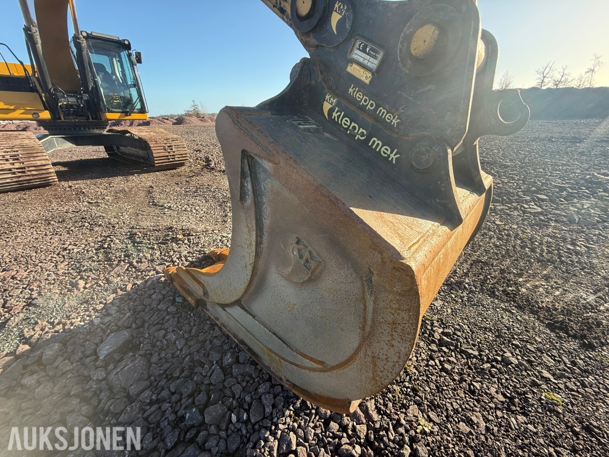 2022 Cat 330 beltegraver med graveskuffe – 1 294 timer