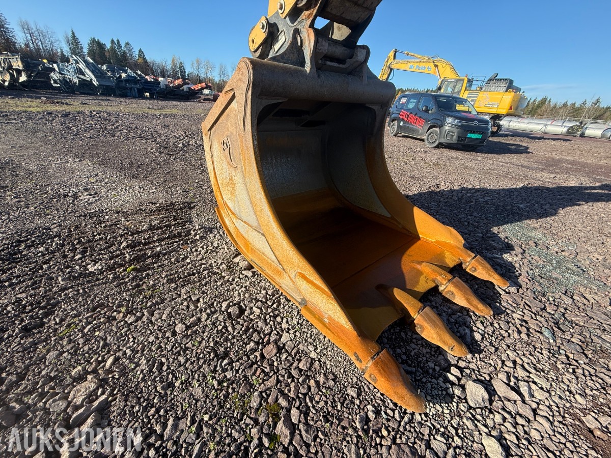 2022 Cat 330 beltegraver med graveskuffe – 1 294 timer