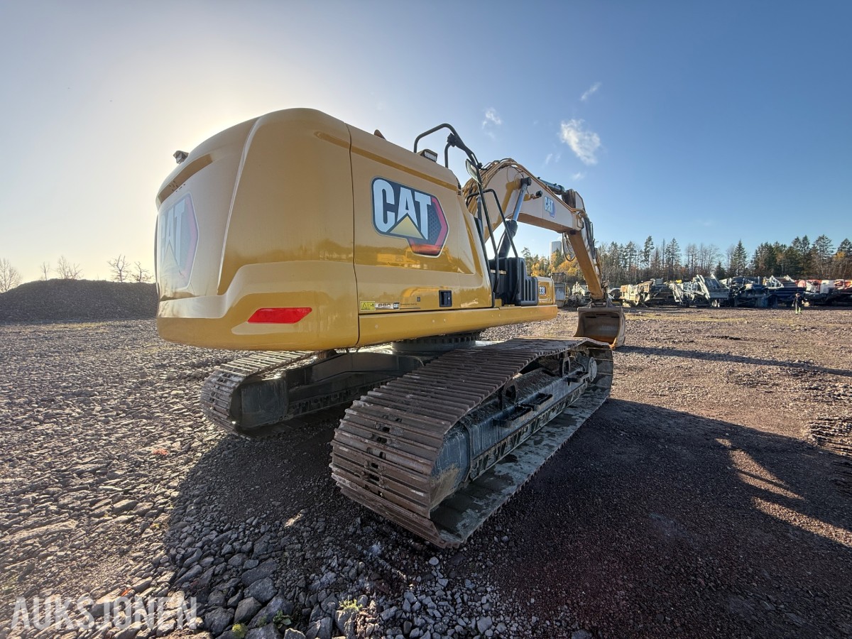 2022 Cat 330 beltegraver med graveskuffe – 1 294 timer