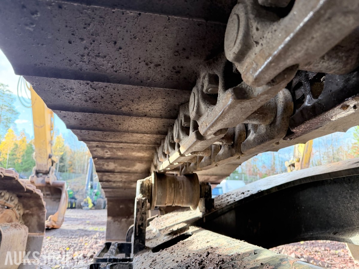 2022 Cat 330 beltegraver med graveskuffe – 1 294 timer