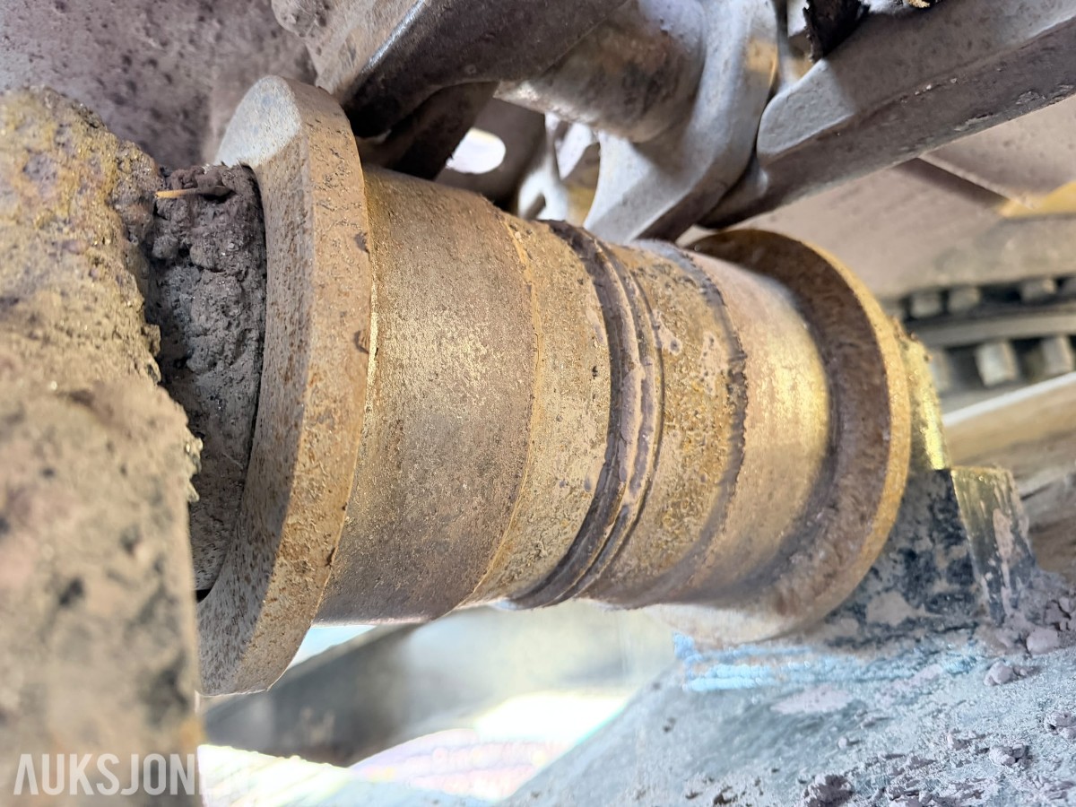 2022 Cat 330 beltegraver med graveskuffe – 1 294 timer