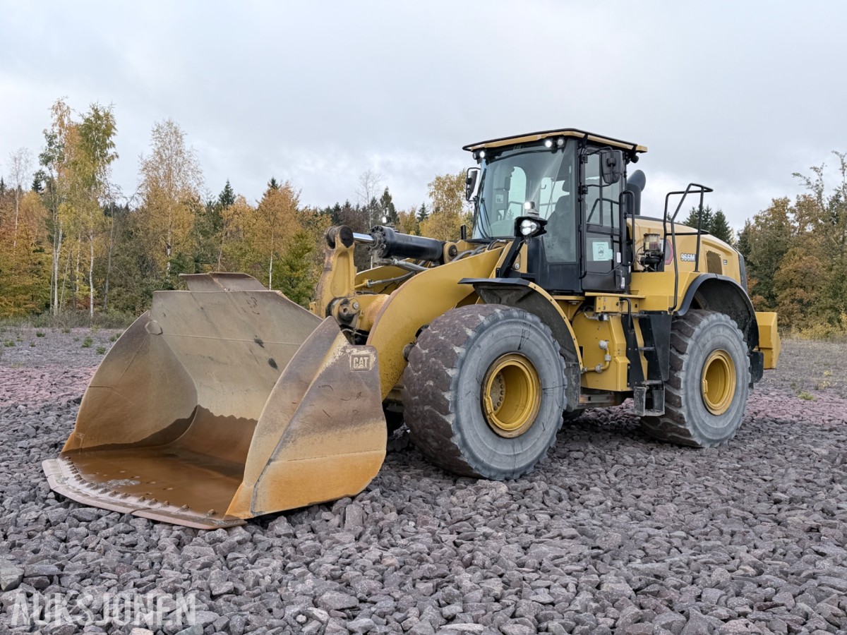2020 Cat 966M hjullaster m/skuffe – sentralsmøring – vekt m/skriver – joystick-styring