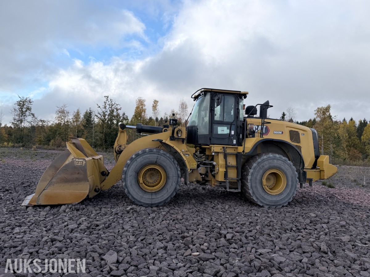 2020 Cat 966M hjullaster m/skuffe – sentralsmøring – vekt m/skriver – joystick-styring