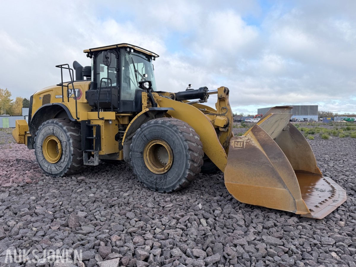 2020 Cat 966M hjullaster m/skuffe – sentralsmøring – vekt m/skriver – joystick-styring