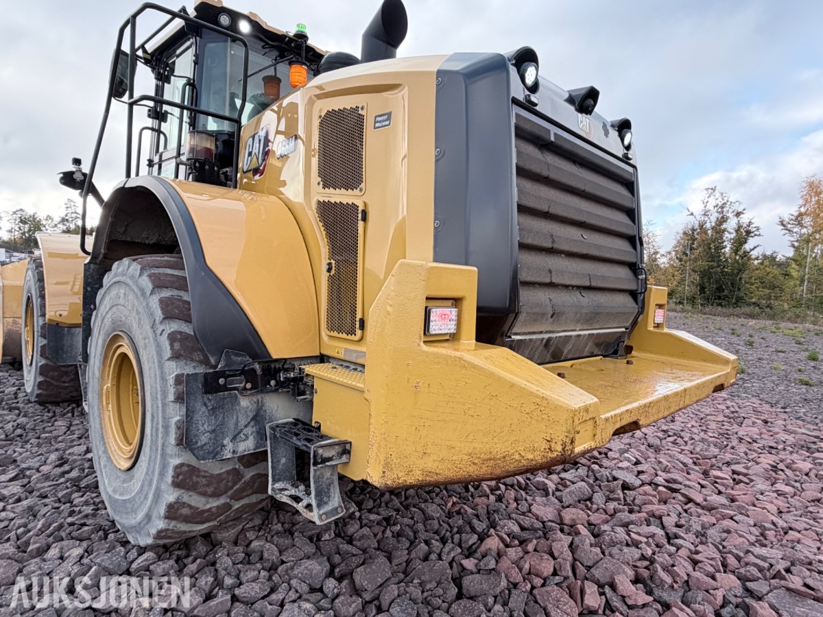 2020 Cat 966M hjullaster m/skuffe – sentralsmøring – vekt m/skriver – joystick-styring