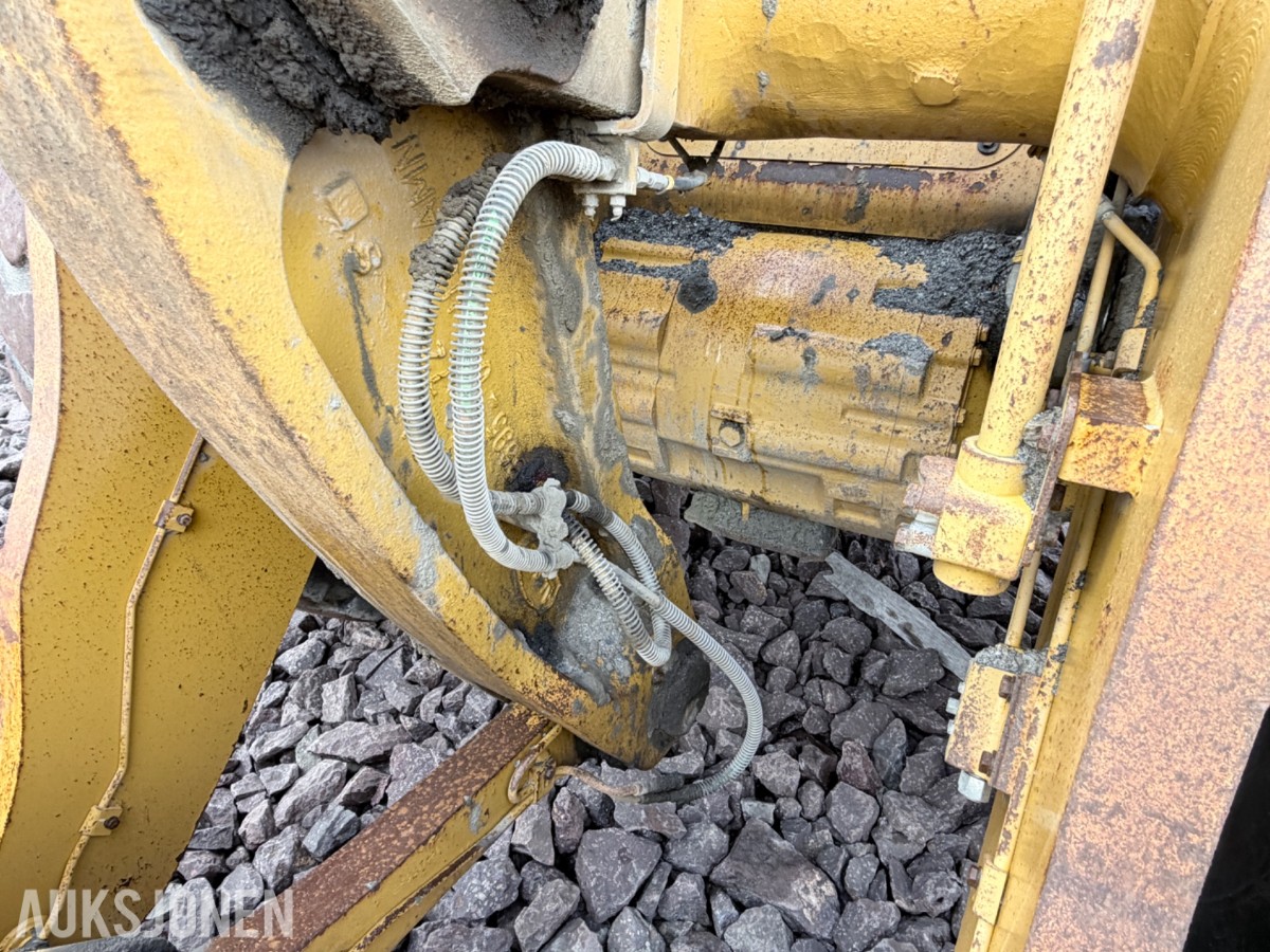 2020 Cat 966M hjullaster m/skuffe – sentralsmøring – vekt m/skriver – joystick-styring