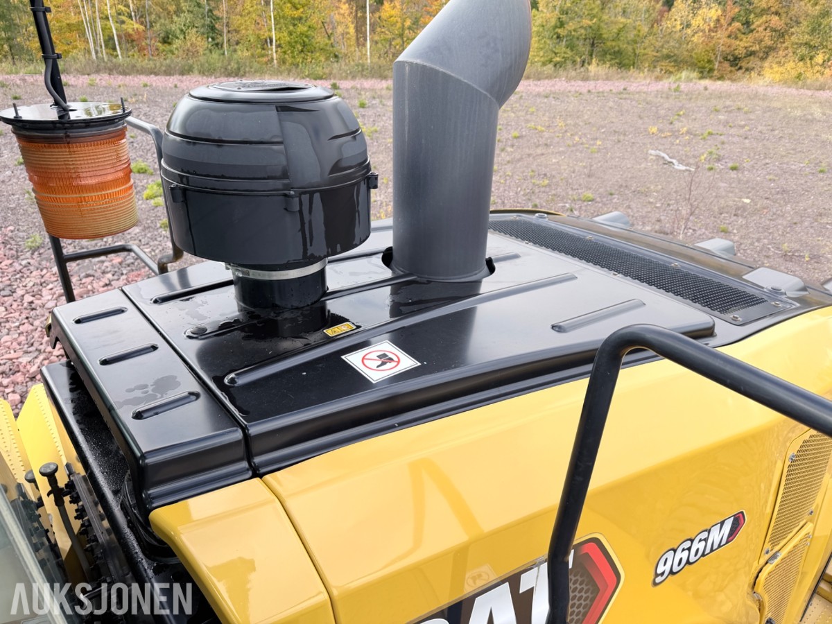 2020 Cat 966M hjullaster m/skuffe – sentralsmøring – vekt m/skriver – joystick-styring