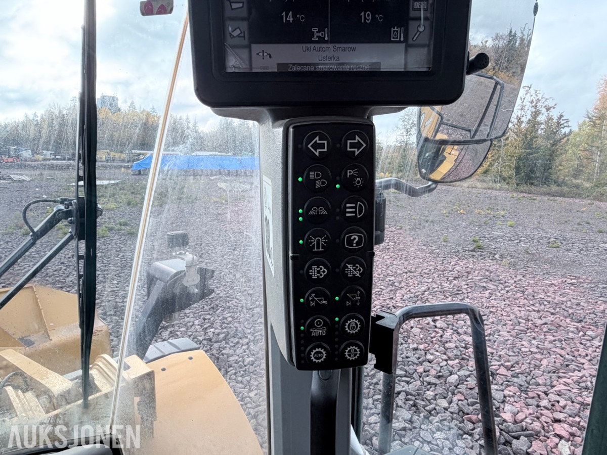 2020 Cat 966M hjullaster m/skuffe – sentralsmøring – vekt m/skriver – joystick-styring