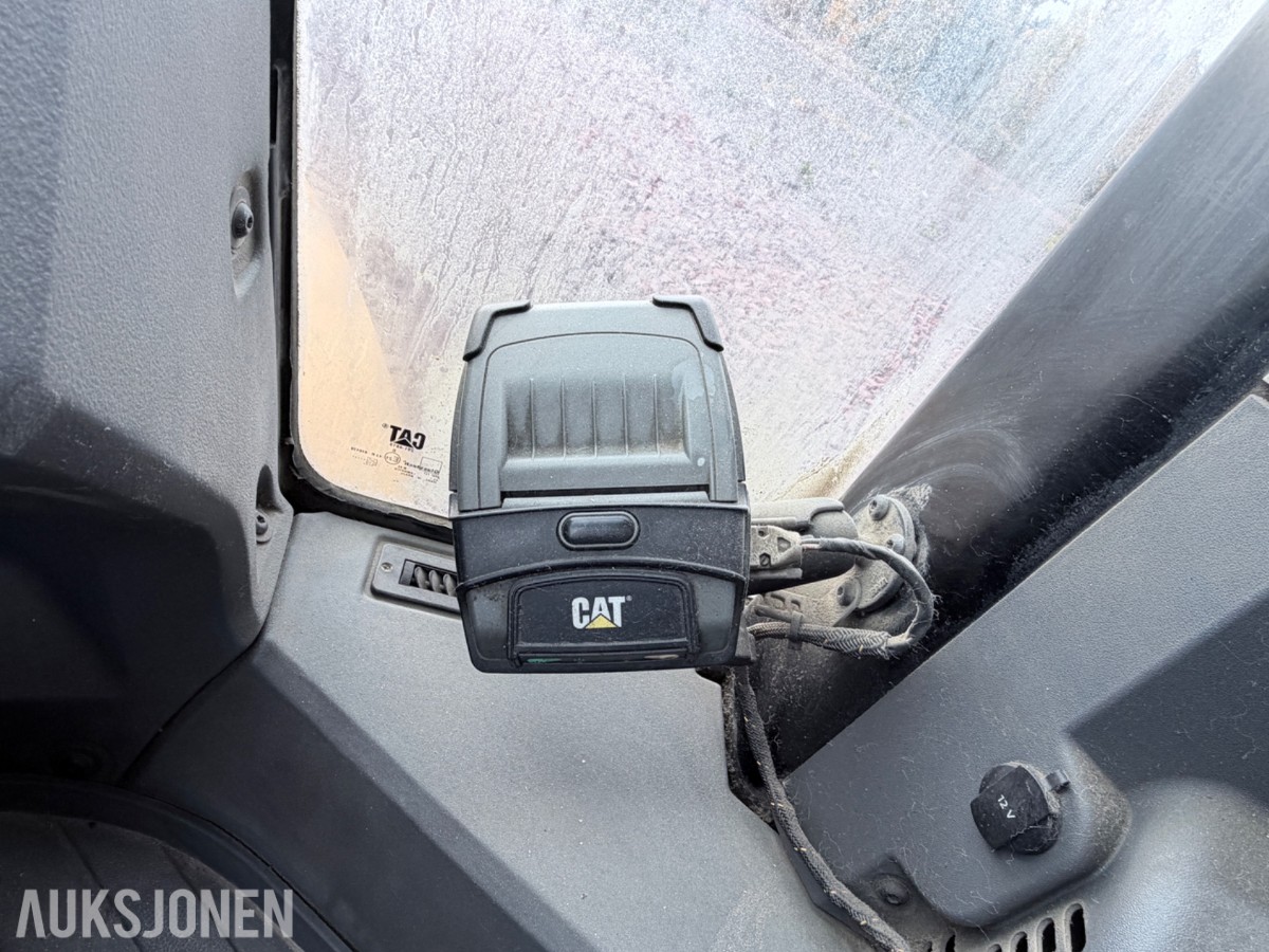 2020 Cat 966M hjullaster m/skuffe – sentralsmøring – vekt m/skriver – joystick-styring