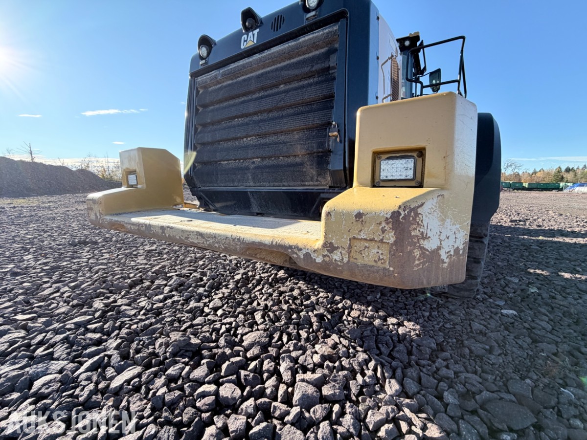 2019 Cat 982M hjullaster med skuffe 7,8 m³
