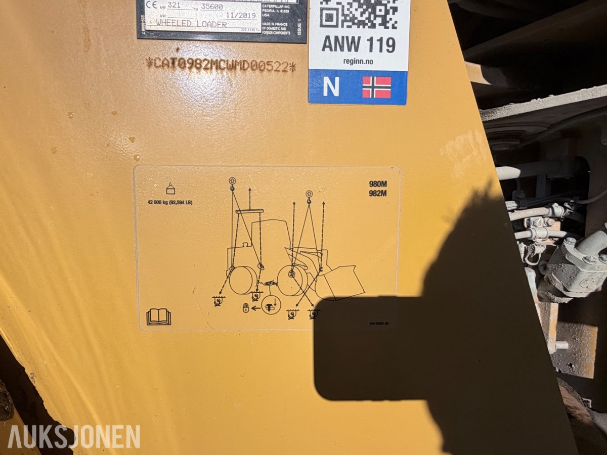 2019 Cat 982M hjullaster med skuffe 7,8 m³