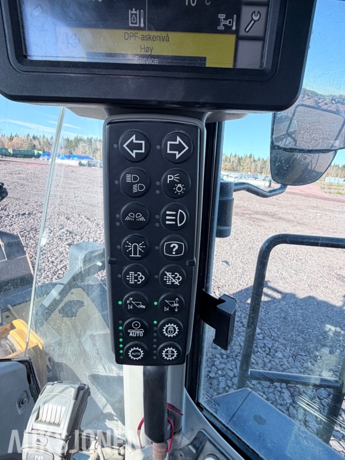 2019 Cat 982M hjullaster med skuffe 7,8 m³