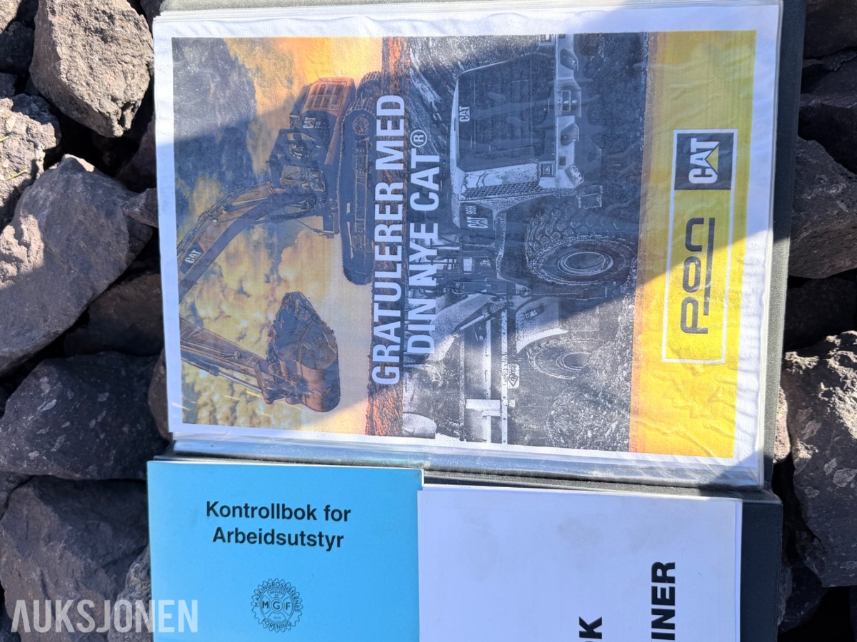 2019 Cat 982M hjullaster med skuffe 7,8 m³
