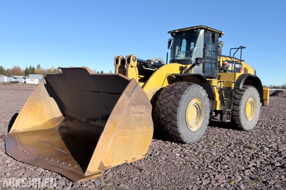 2019 Cat 982M hjullaster med skuffe 7,8 m³