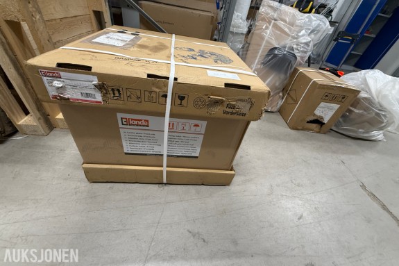Lande 9U veggskap / rackskap – 600 x 600 mm – sort – ubrukt i emballasje