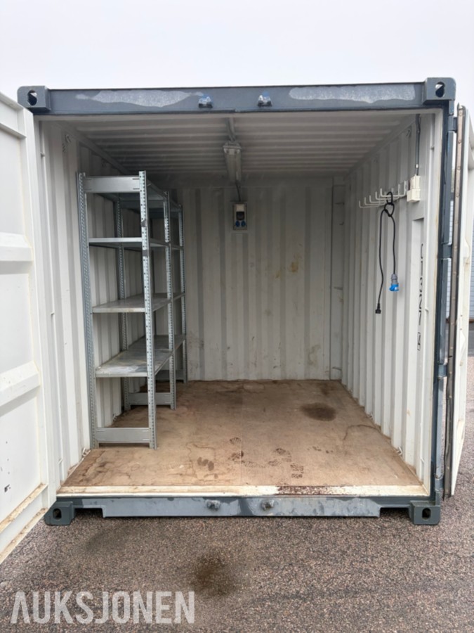 2015 10 fots lagercontainer med el-anlegg og stålreol