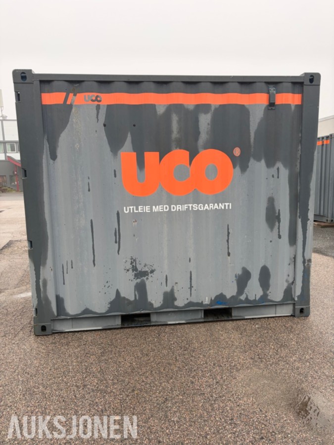 2015 10 fots lagercontainer med el-anlegg og stålreol