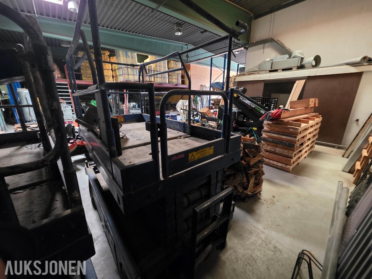 UpRight X32N Sakselift