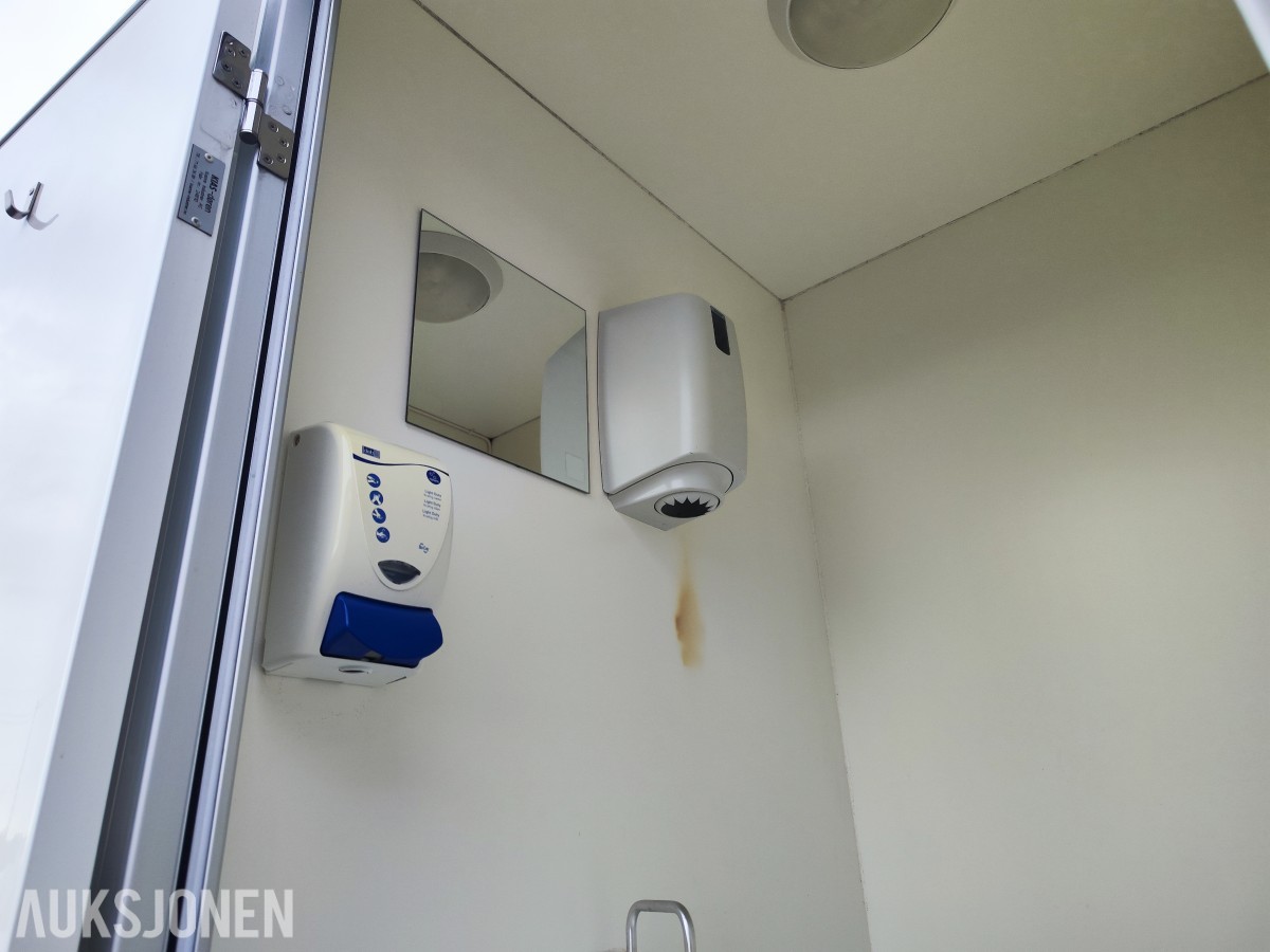 2015 Arnpro letthus - mannskapsbrakke med toalett og oppholdsrom