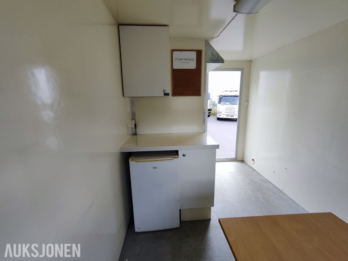 Arnpro letthus - mannskapsbrakke med toalett og oppholdsrom