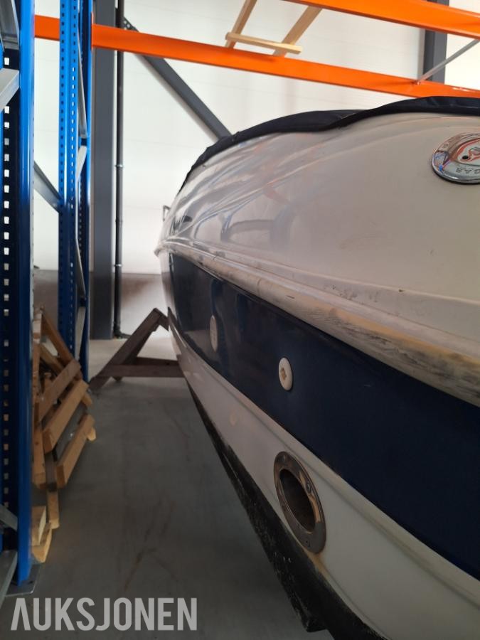1998 Rinker Captiva 232