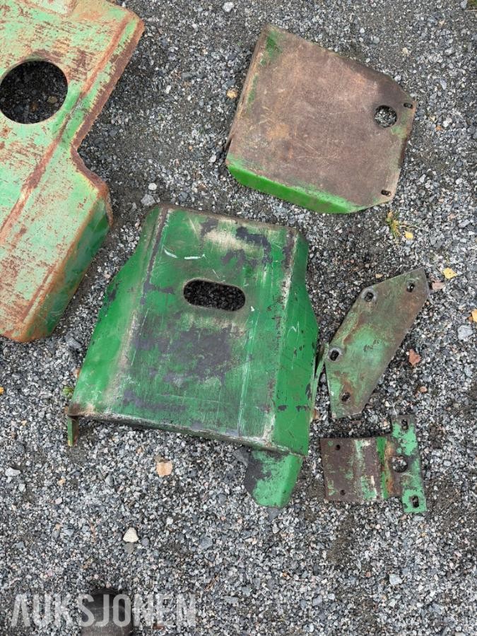 Komplett skogsbuk / bukbeskyttelse til John Deere 1130 – uten minstepris