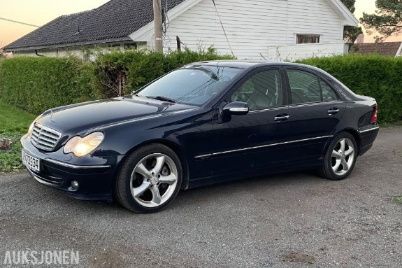 2006 Mercedes-Benz C 220 CDI 150HK AUTOMAT EU-OK 04.28 LAV KM TO EIERE
