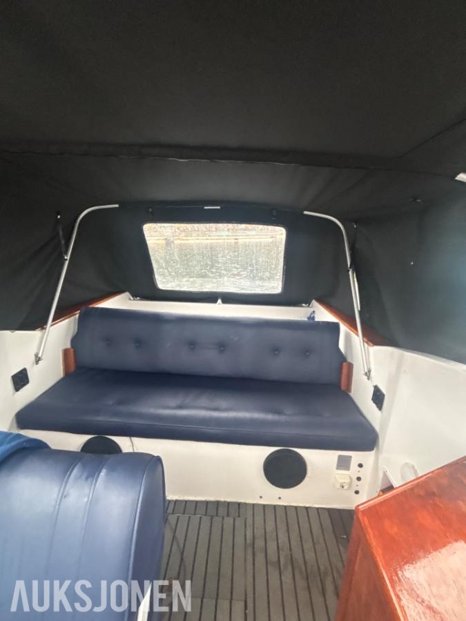 2001 Laguna 7500 med volvo penta motor og henger