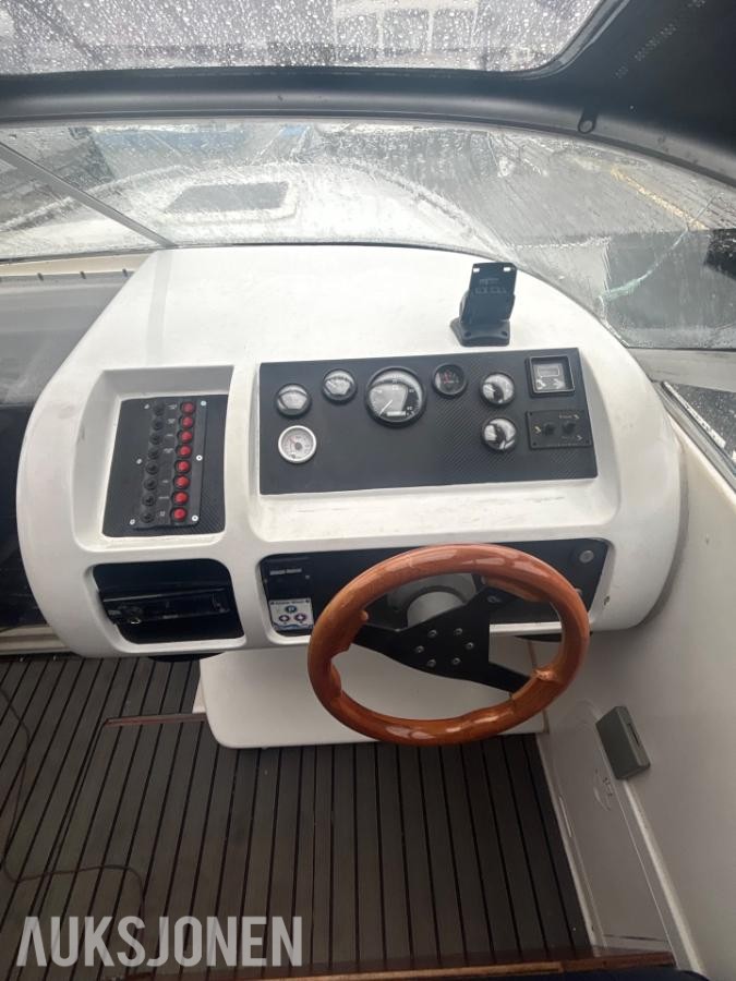 2001 Laguna 7500 med volvo penta motor og henger