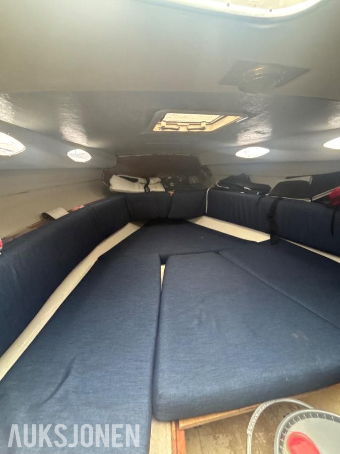 2001 Laguna 7500 med volvo penta motor og henger