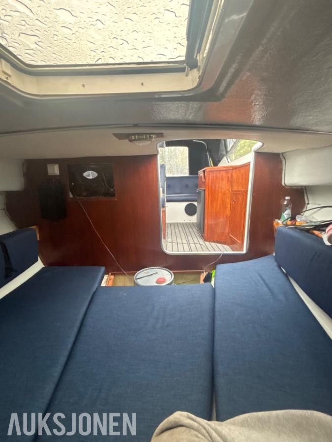 2001 Laguna 7500 med volvo penta motor og henger