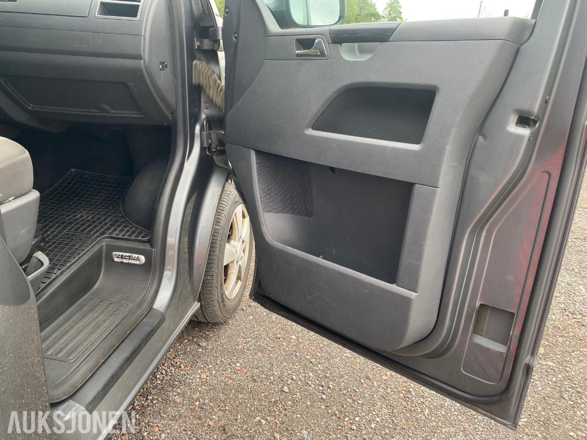 2015 Volkswagen Caravelle 2.0 TDI 114hk 8-Seter, EU ok 09.2027
