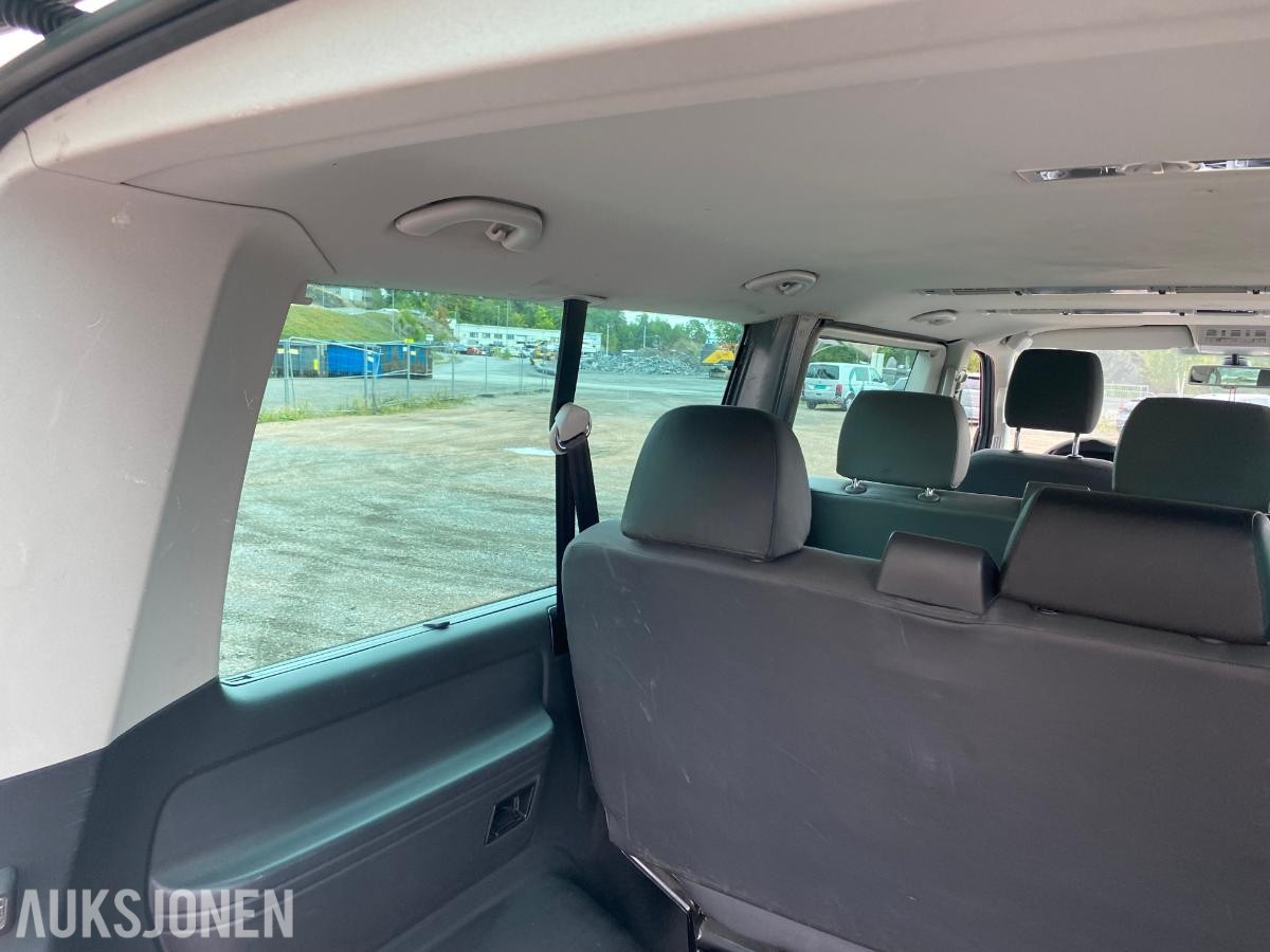 2015 Volkswagen Caravelle 2.0 TDI 114hk 8-Seter, EU ok 09.2027