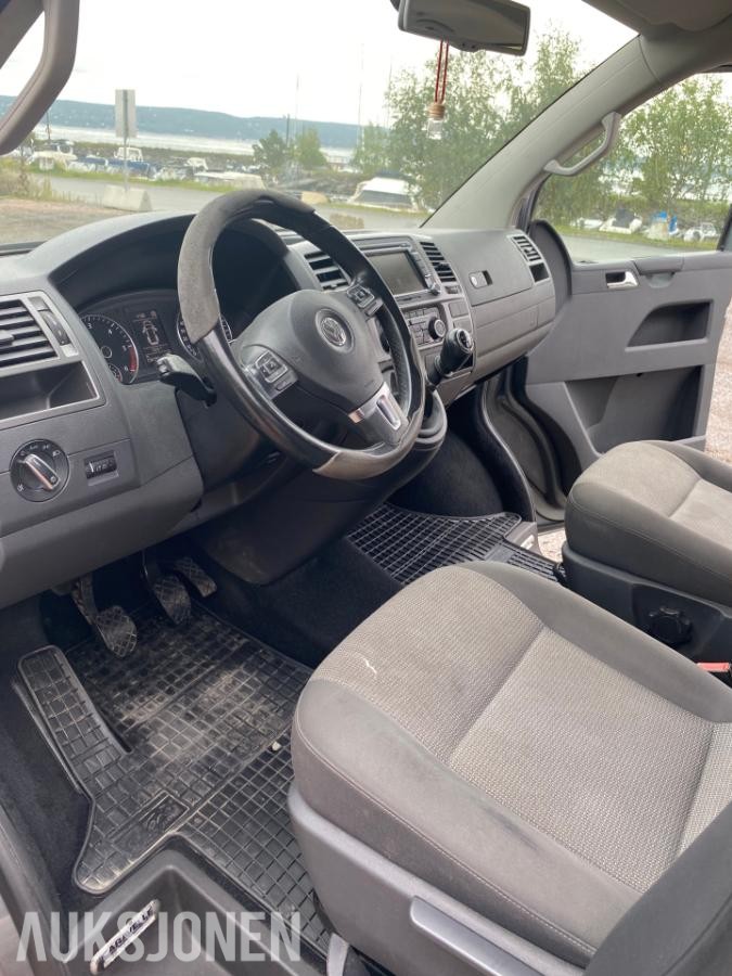 2015 Volkswagen Caravelle 2.0 TDI 114hk 8-Seter, EU ok 09.2027