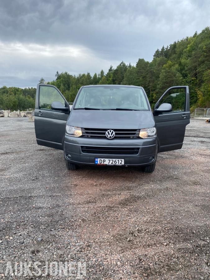 2015 Volkswagen Caravelle 2.0 TDI 114hk 8-Seter, EU ok 09.2027