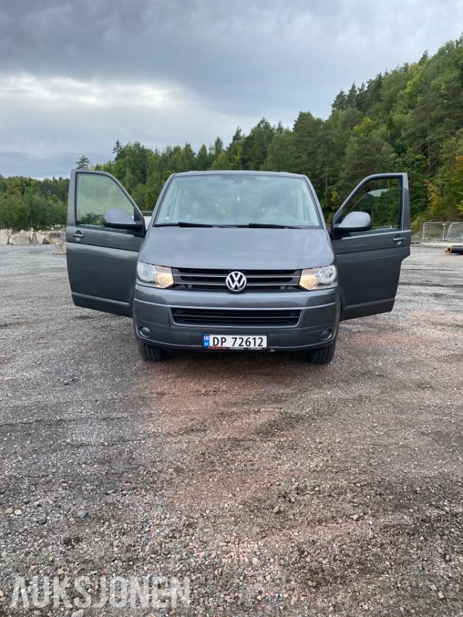 2015 Volkswagen Caravelle 2.0 TDI 114hk 8-Seter, EU ok 09.2027