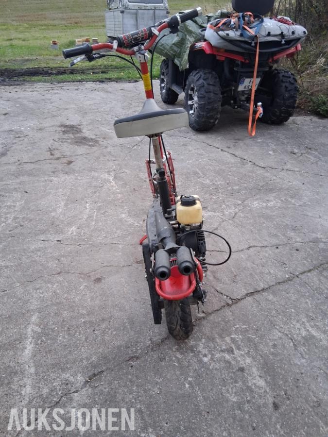 2016 Sparkesykkel med motor 