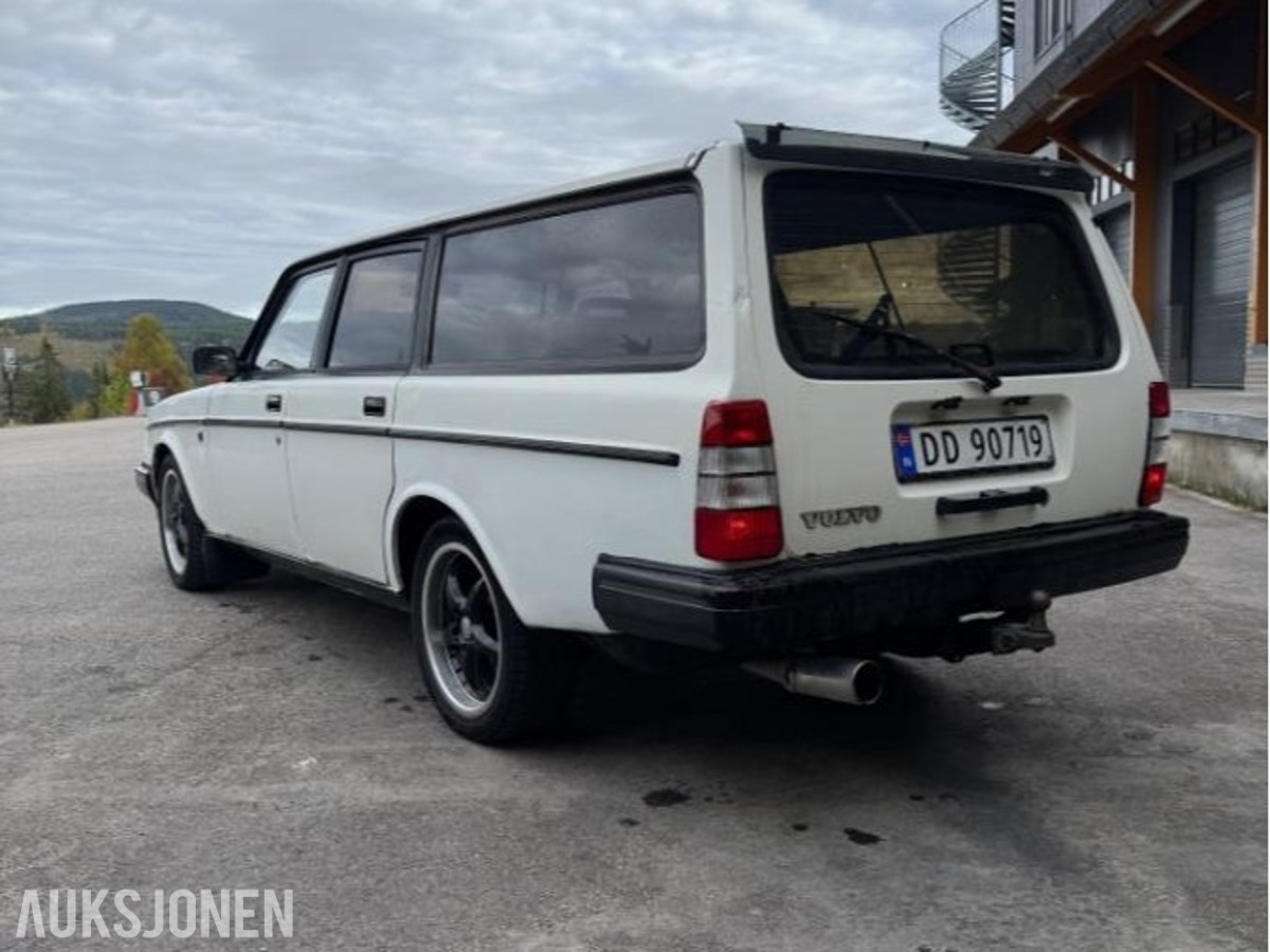 1984 VOLVO 245 B230 EU OK TIL 09.2028