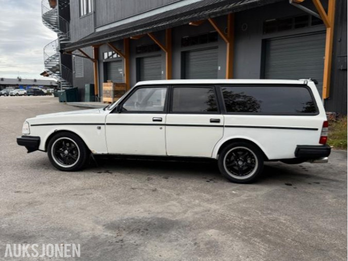 1984 VOLVO 245 B230 EU OK TIL 09.2028