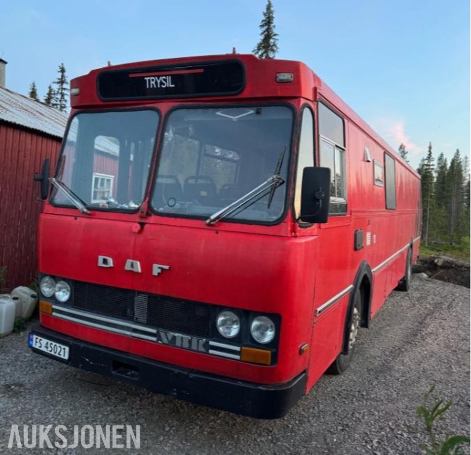 1980 DAF MB 200 BUSS MED LASTEROM FOR BIL