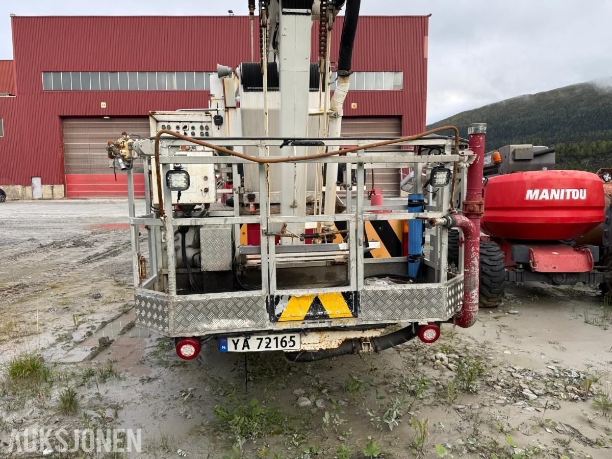 1984 Volvo F7 4X2 latsebil 39912km m/ Bronto Skylift 27-3
