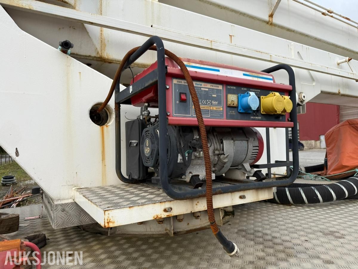 1984 Volvo F7 4X2 latsebil 39912km m/ Bronto Skylift 27-3